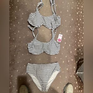 Freya swim set 34H and 34I top and Large bottom